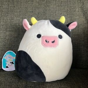 8” clover squishmallow